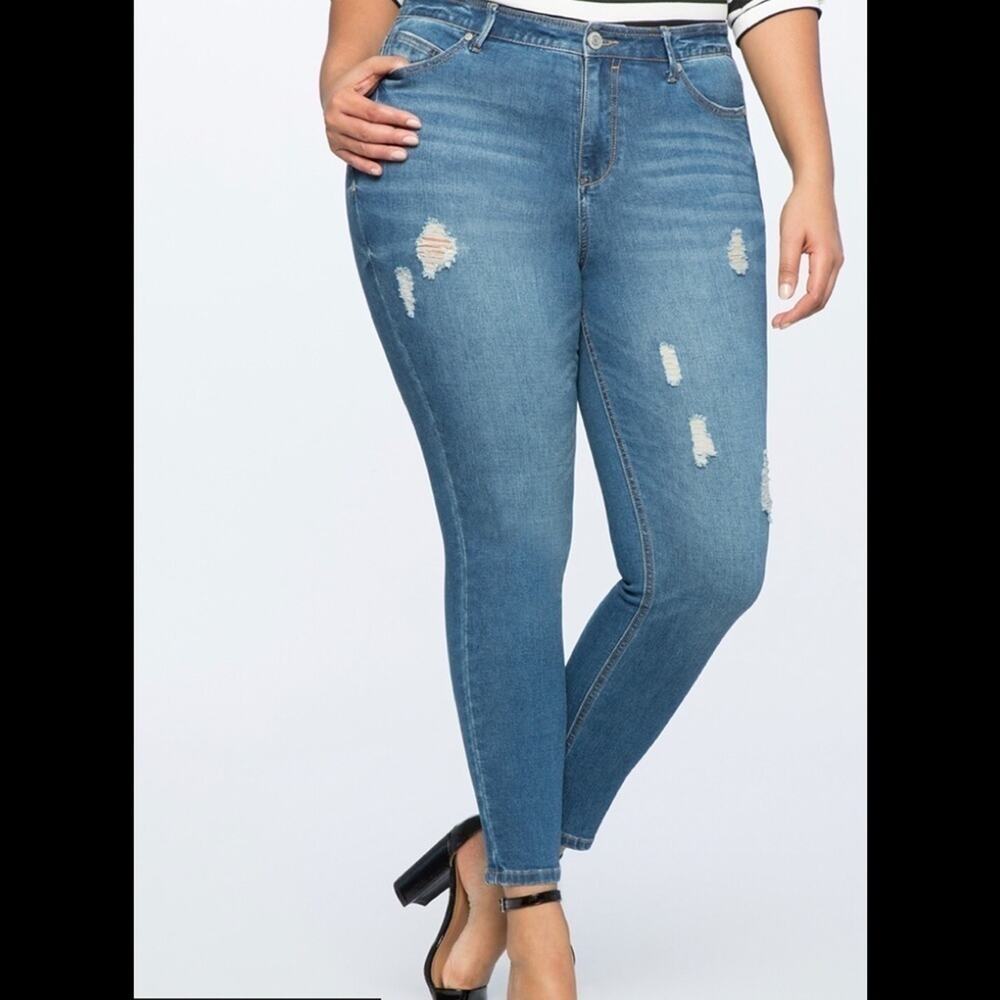 Woman’s Eloquii Distressed Skinny Jean